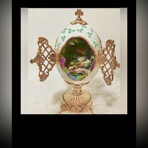 Franklin Mint House of Faberge - Emerald Isle Collectors 24k Gold Trim Irish Egg